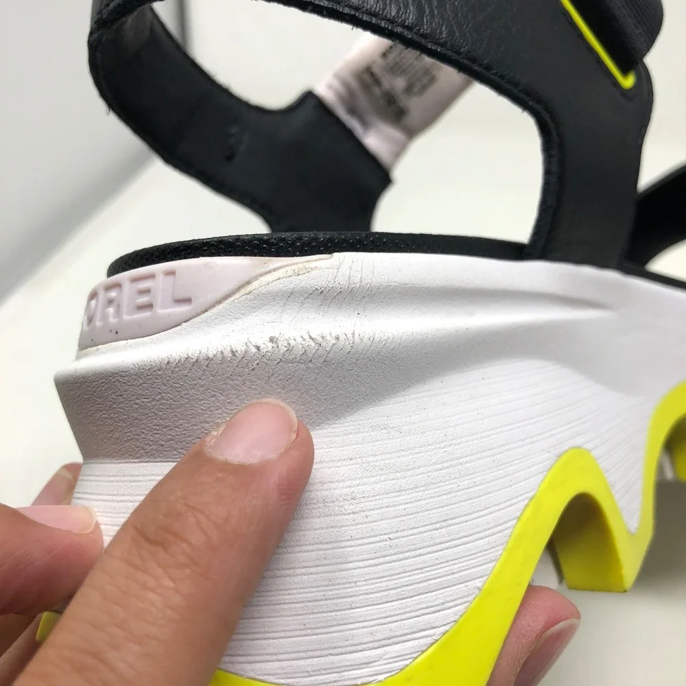 Sorel Kinetic Impact Y-Strap High Sandals Womens 9 Black Yellow Bold Athleisure